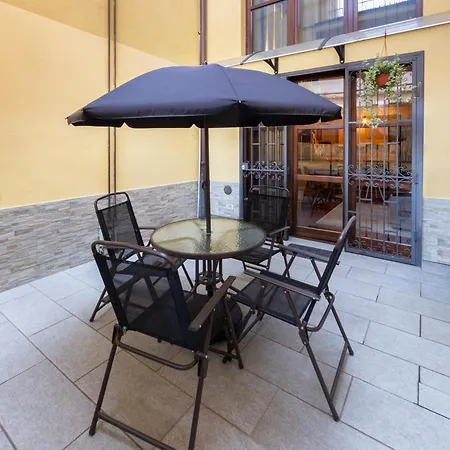 La Casa Di Olivia By A Porter * トリノ